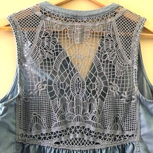 Holding Horses Shirt Lace Cutout Size 6
